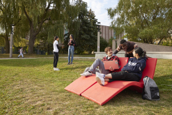 commons-red-chairs-students7
