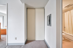 York Apartments 1 bedroom - Closet