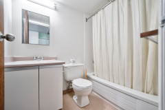 York Apartments 1 bedroom - Washroom