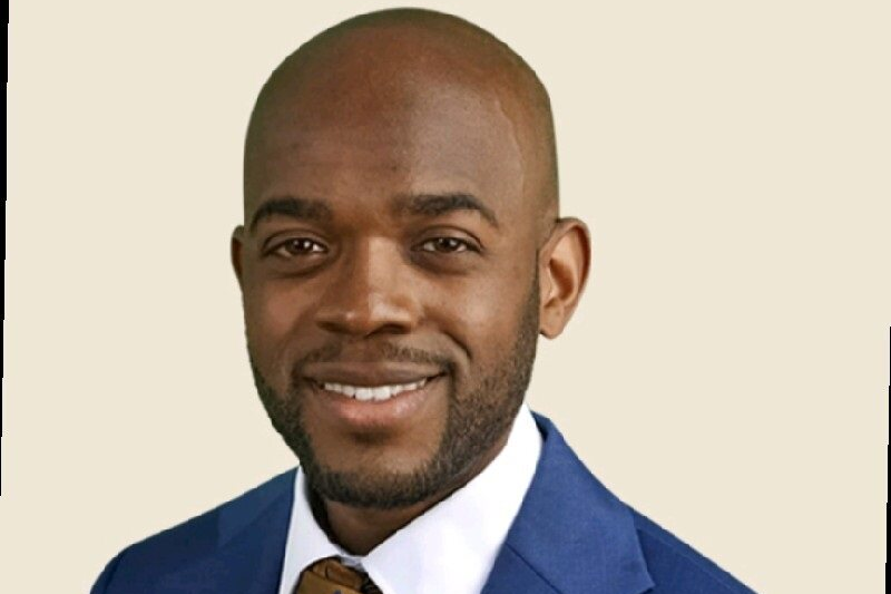 Head shot of Dr. Tyrone Hall.