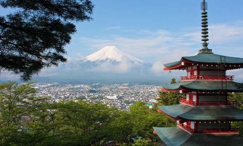 Chureito Pagoda and mount fuji in the background