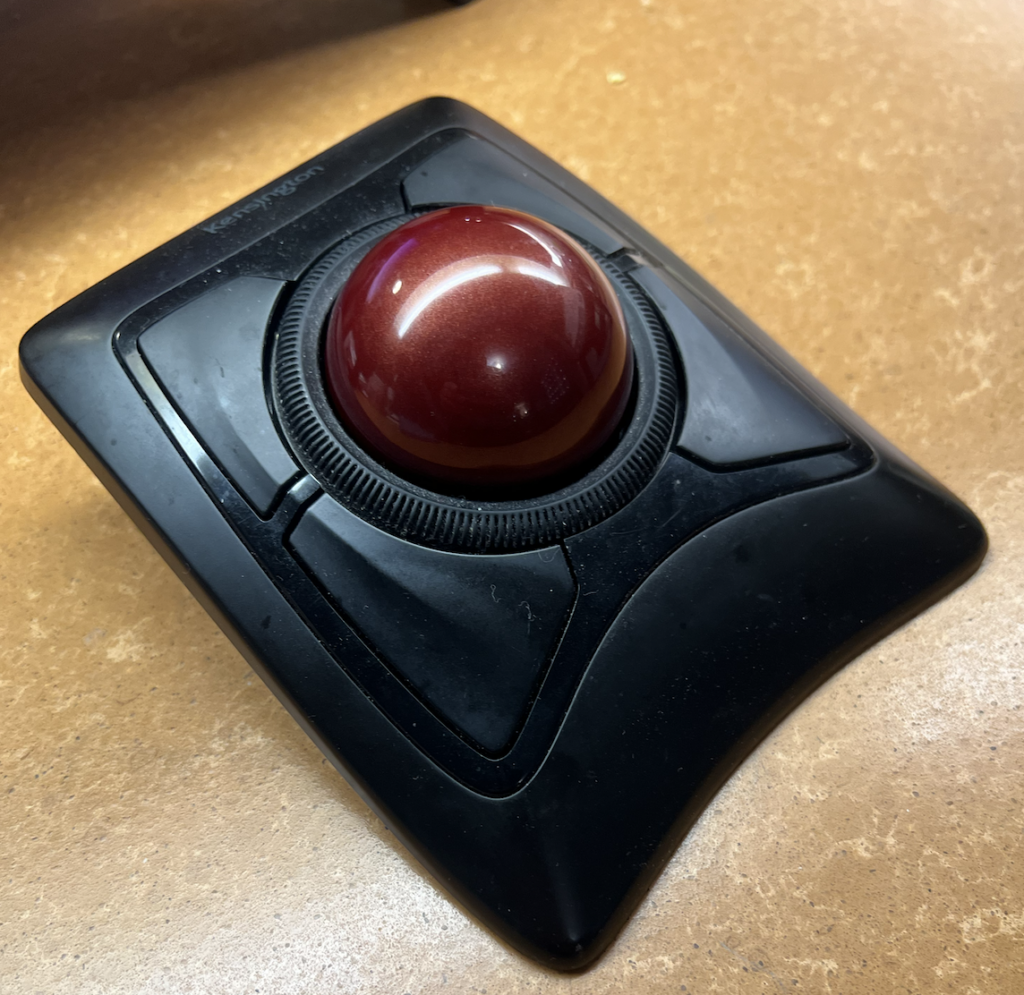 The Kensington Expert Mouse Wireless Trackball