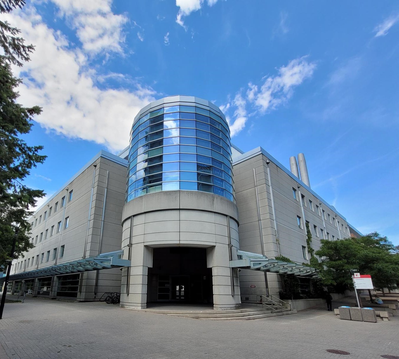 Picture of the Chemistry building